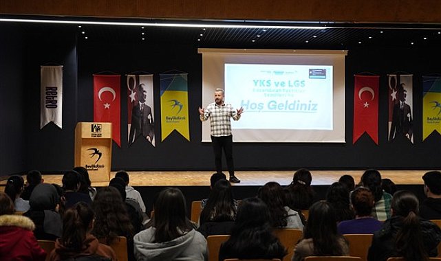 Beylikdüzü'nde LGS ve YKS adayları için “Kazandıran Taktikler Semineri” düzenlendi