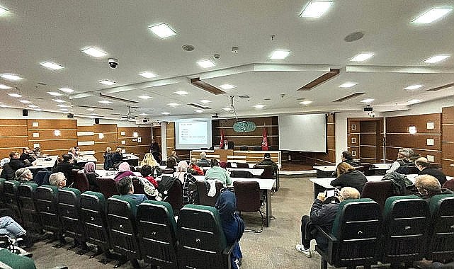 Bornova Belediyesi'nden zeytin üreticilerine destek