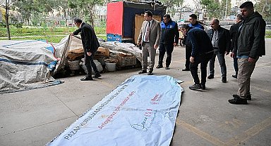 Bornova'da viyadükaltı pazaryerine düzenleme