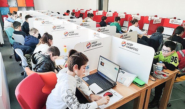 Canik'te 138 Bin Öğrenci Geleceğin Teknolojileriyle Tanıştı