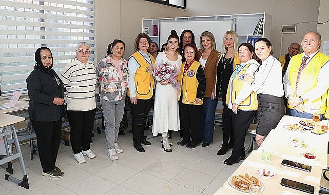 Çiğli Belediyesi'nden Kadınlara Eğitim Desteği: Okuma Yazma Kursu