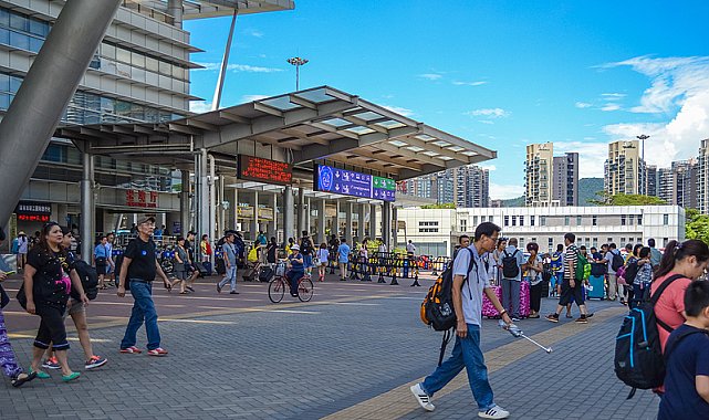 Çin sınır kapılarından yılbaşında 1 milyon 803 bin kişi geçiş yaptı