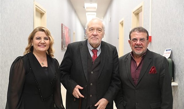 “Cumhuriyet’in İlk Durağı İzmit” belgeseli galasının konuğu İlber Ortaylı oldu