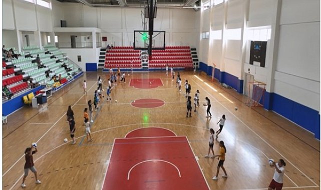 Diyarbakır Büyükşehir Belediyesi, çocuklara ve gençlere yönelik spor kursları düzenliyor