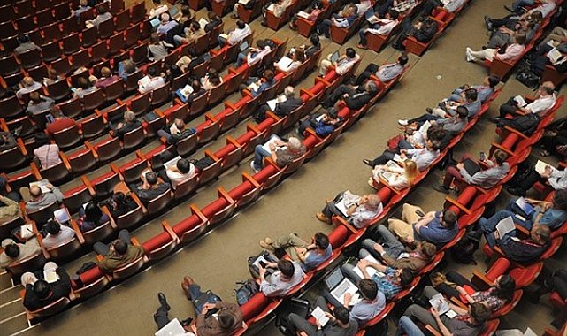 Düzce Üniversitesi yapay zeka semineri düzenledi