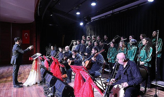 Ege Rüzgarı İnegöl'de Esti; Gençlik Korosu'ndan Muhteşem Konser