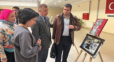 Egeli iletişimciler kolajlarını sergiledi
