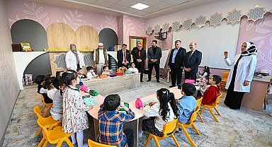 elçuklu Belediye Başkanı Ahmet Pekyatırmacı, Selçuklu Sanat ve Tasarım Atölyesi ile Hatice Hatun Çocuk Mektebi'ni ziyaret etti.