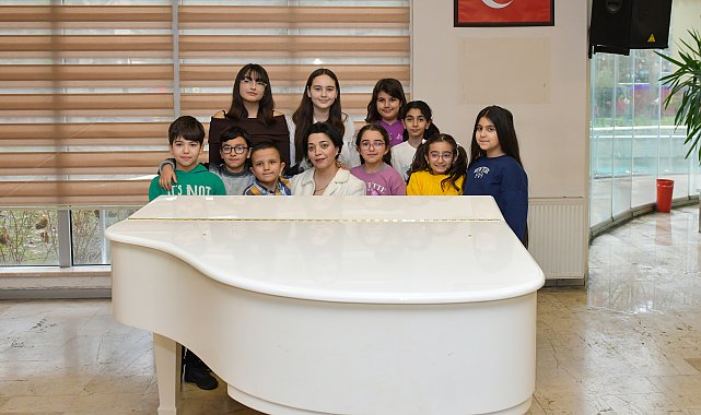 Esenyurt Belediyesi'nden piyano kursu