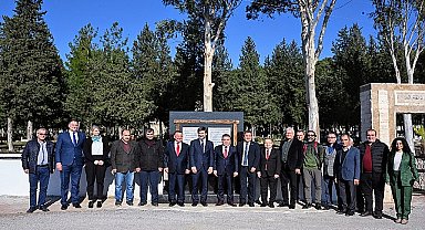 Eski Macarköy olarak bilinen Serik Gebiz'de Macar dostluk anıtı açıldı