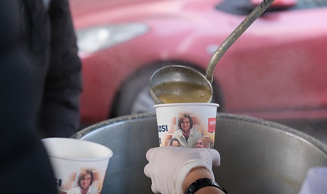 Eskişehir'de her sabah öğrencilere 16 bin 200 bardak sıcak çorba ikramı yapıldı
