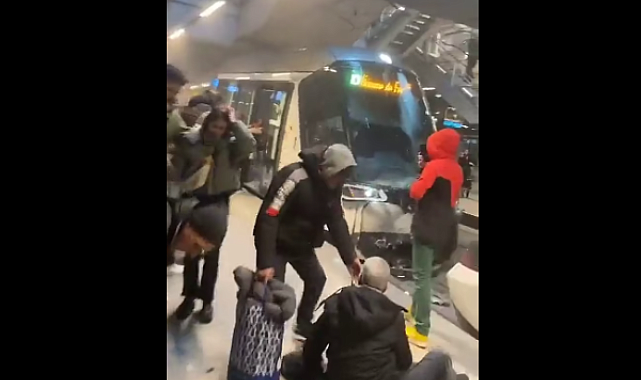 Fransa'nın Strazburg kentinde tramvayların çarpışması sonucu onlarca kişi yaralandı