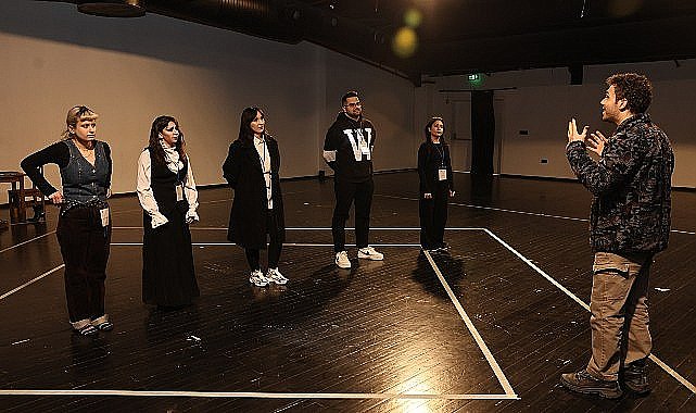 Genç Nilüfer Kent Tiyatrosu'nun yeni ekibi belirlendi