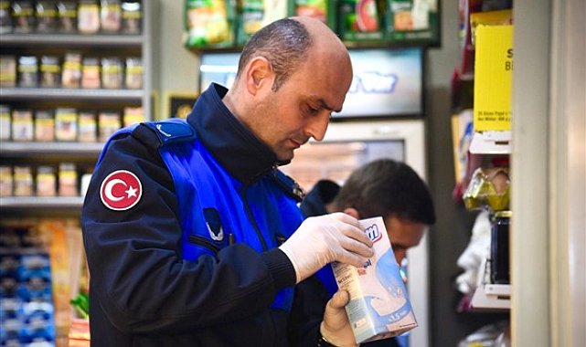 Giresun’da zabıta ekiplerinden okul çevrelerindeki bakkallara denetim