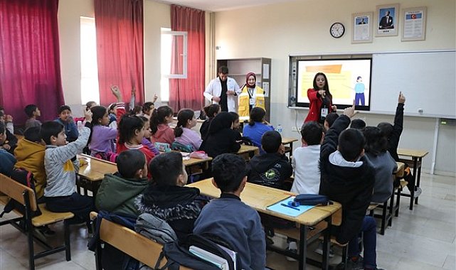 Haliliye Belediyesi, öğrencilere yönelik eğitim seminerleri düzenliyor