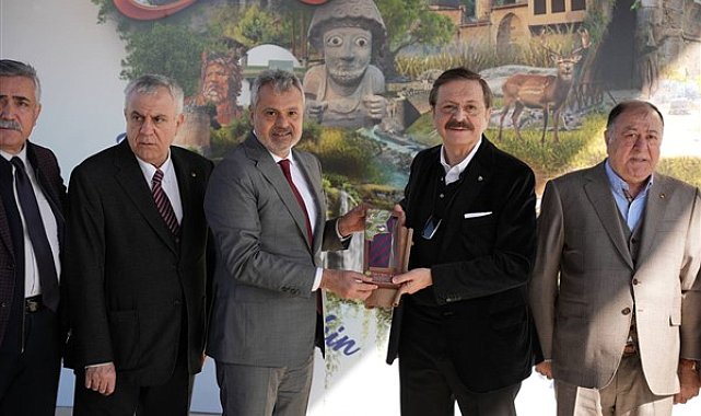 HBB Başkanı Öntürk, TOBB Başkanı Hisarcıklıoğlu'nu ağırladı