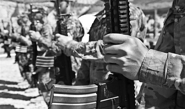 IDF: Orta Komutanlık bölgesindeki birkaç hedefte terörü engellemek için operasyon yapıldı