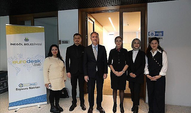 İnegöl Belediyesi Gençlere Fırsatlar Sunuyor