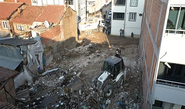 İnegöl'de kamulaştırma ve yıkım çalışmaları devam ediyor