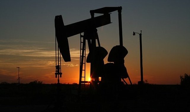 Info Yatırım: Petrol kanadına piyasalar ham petrol stokları verisini takip etti