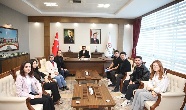 İSTE öğrenci topluluğundan İskenderun Teknik Üniversitesi rektörüne ziyaret