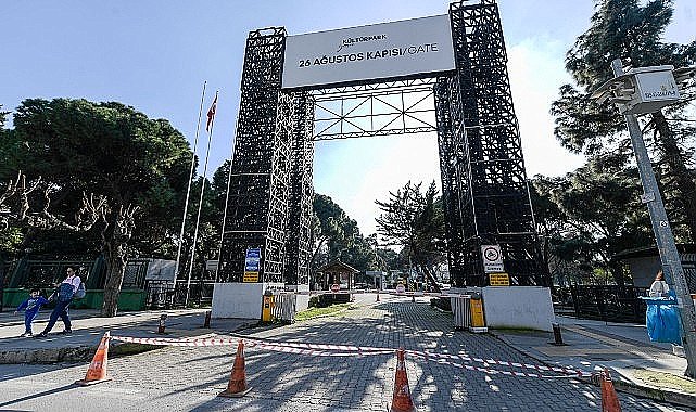 İzmir Büyükşehir Belediyesi 26 Ağustos Kapısı'nda güçlendirme çalışmaları başlıyor