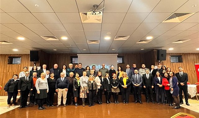 İzmir'de İleri Yaş Çalıştayı düzenledi