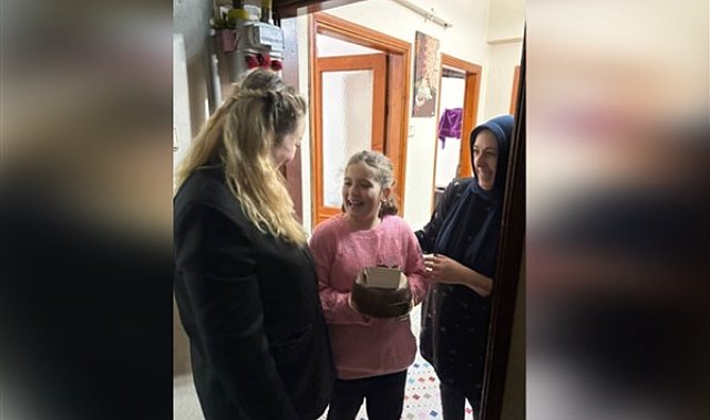 İzmit Belediyesi, vatandaşların yeni yıl dileklerini gerçekleştiriyor