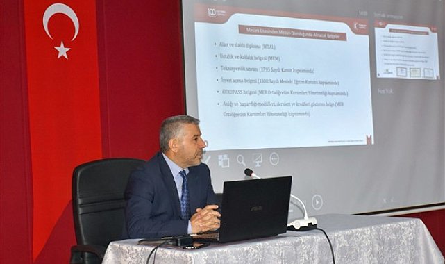 Karaman'da rehber öğretmenlere yönelik mesleki ve teknik eğitim tanıtım toplantısı yapıldı