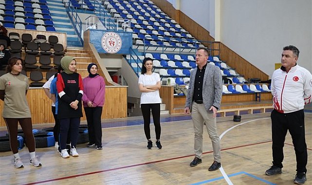 Karaman Gençlik ve Spor İl Müdürü Karadeniz’den kursiyerlere ziyaret
