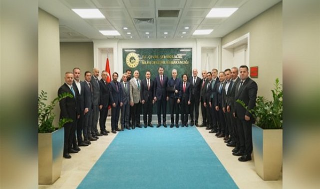Karaman Valisi Çiçekli, Bakan Kurum'u ziyaret etti