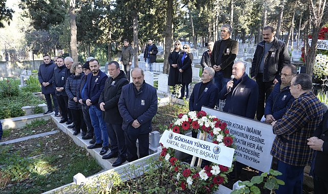 Kartal'da şair Tevfik Kolaylı için anma töreni düzenlendi