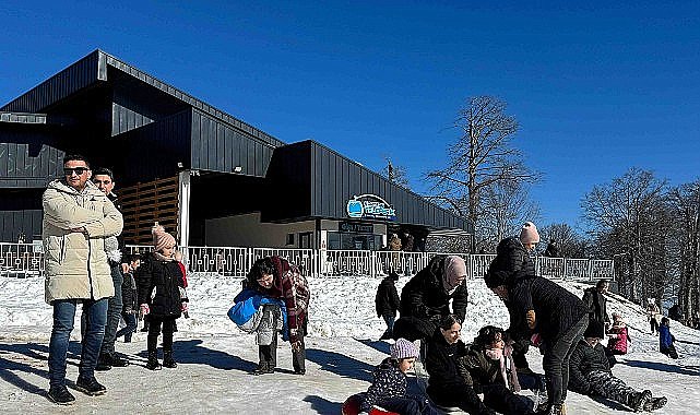 Kartepe Teleferiği'nde tatil yoğunluğu