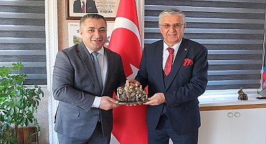 Kemer Alevi Kültür Derneği'nden Başkan Topaloğlu'na ziyaret