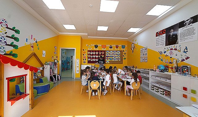 Küçükçekmece Belediyesi Gündüz Çocuk Bakımevleri Geleceğe Yatırım Yapıyor