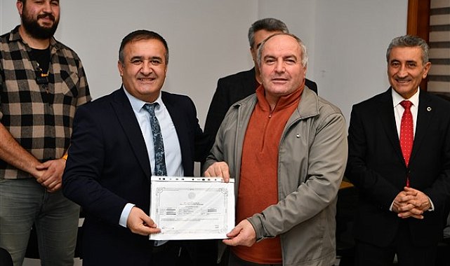 Mamak'ta arıcılık eğitimini tamamlayan kursiyerler mezun oldu
