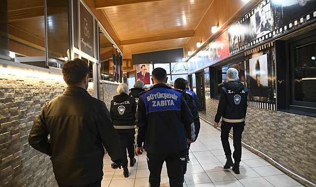 Manisa Büyükşehir Belediyesi, denetimlerine yılın ilk saatlerinde de devam etti