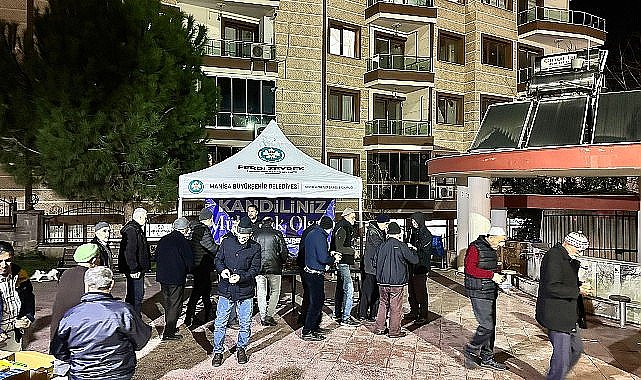 Manisa Büyükşehir Belediyesi Kandil Geleneğini Yaşatıyor