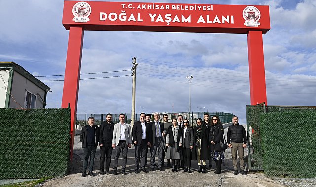 Manisa Büyükşehir Belediyesi Sokak Hayvanları Komisyonu Akhisar’da toplandı