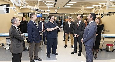 Medtronic, Koç Üniversitesi Hastanesi ve RMK AIMES, Robotik Asiste Cerrahi Alanındaki İş Birliği ile Türkiye'de Bir İlke İmza Atıyor