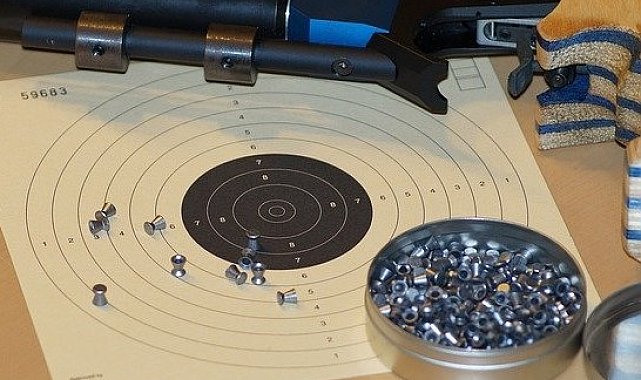 Milli atıcı Dikeç ve Tarhan H&N Cup müsabakasında altın madalya kazandı