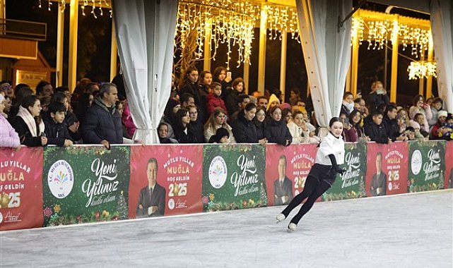 Muğla'da buz pisti sömestr sonuna kadar açık olacak