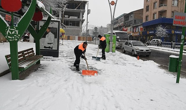 Muş Belediyesi’nden karla mücadele