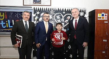 Öğrenciler Karnelerini İnegöl Protokolünden Aldı