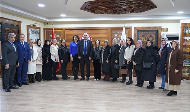 Orhangazi İlçe Gençlik Kolları Başkanı Çelik ve yönetimi, Başkan Aydın'ı ziyaret etti