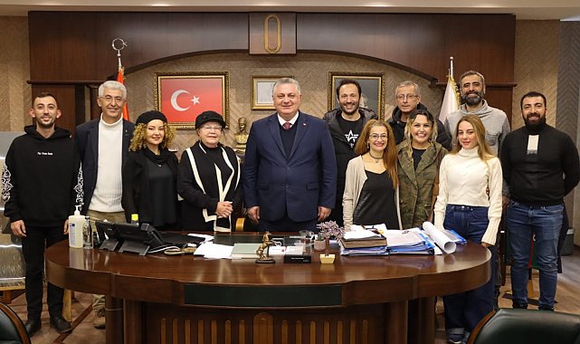 Oyuncu Nevra Serezli, Başkan Gürel'i ziyaret etti