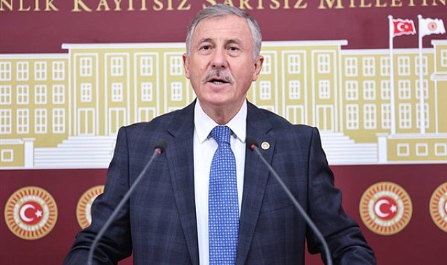 Özdağ: Filistin halkı, tepelerine bomba düşmeyeceği kısa bir süre için sevinmekte