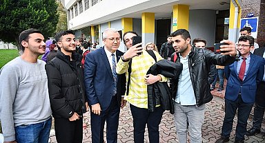 Rektör Budak, “Üniversitemiz Kütüphanesinin, kaynak sayısını 490 binden 8 milyona çıkardık