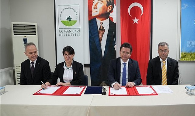 Sahiplenilen köpeklerin ilk aşısı ve muayenesi Osmangazi Belediyesi’nden