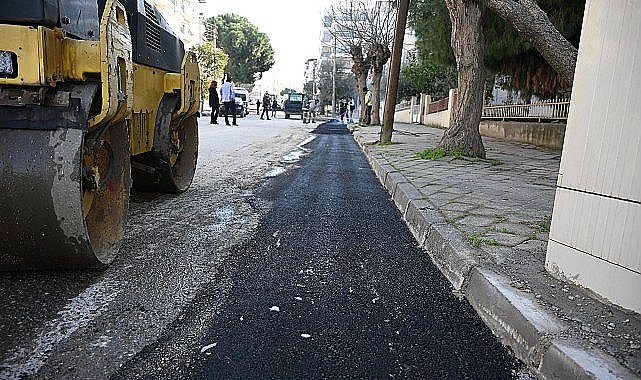 Salihli Belediyesi'nden Kurudere Caddesi'nde Asfalt Çalışması